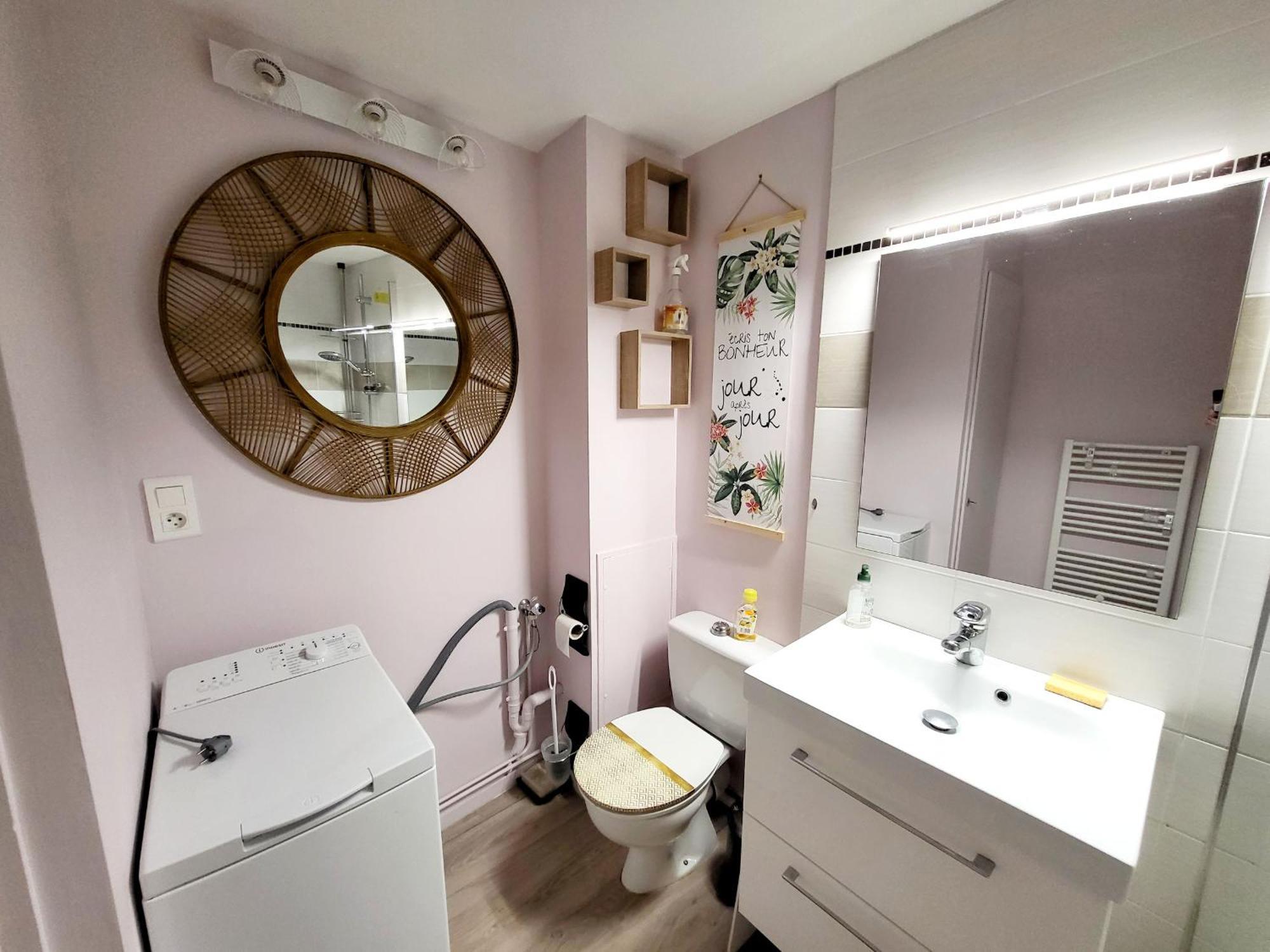 Appartement Moderne Au Centre-Ville, 150M Plage, Wifi, Confort Ideal Pour Familles - Fr-1-92-876 Ле-Сабль-д’Олон Экстерьер фото