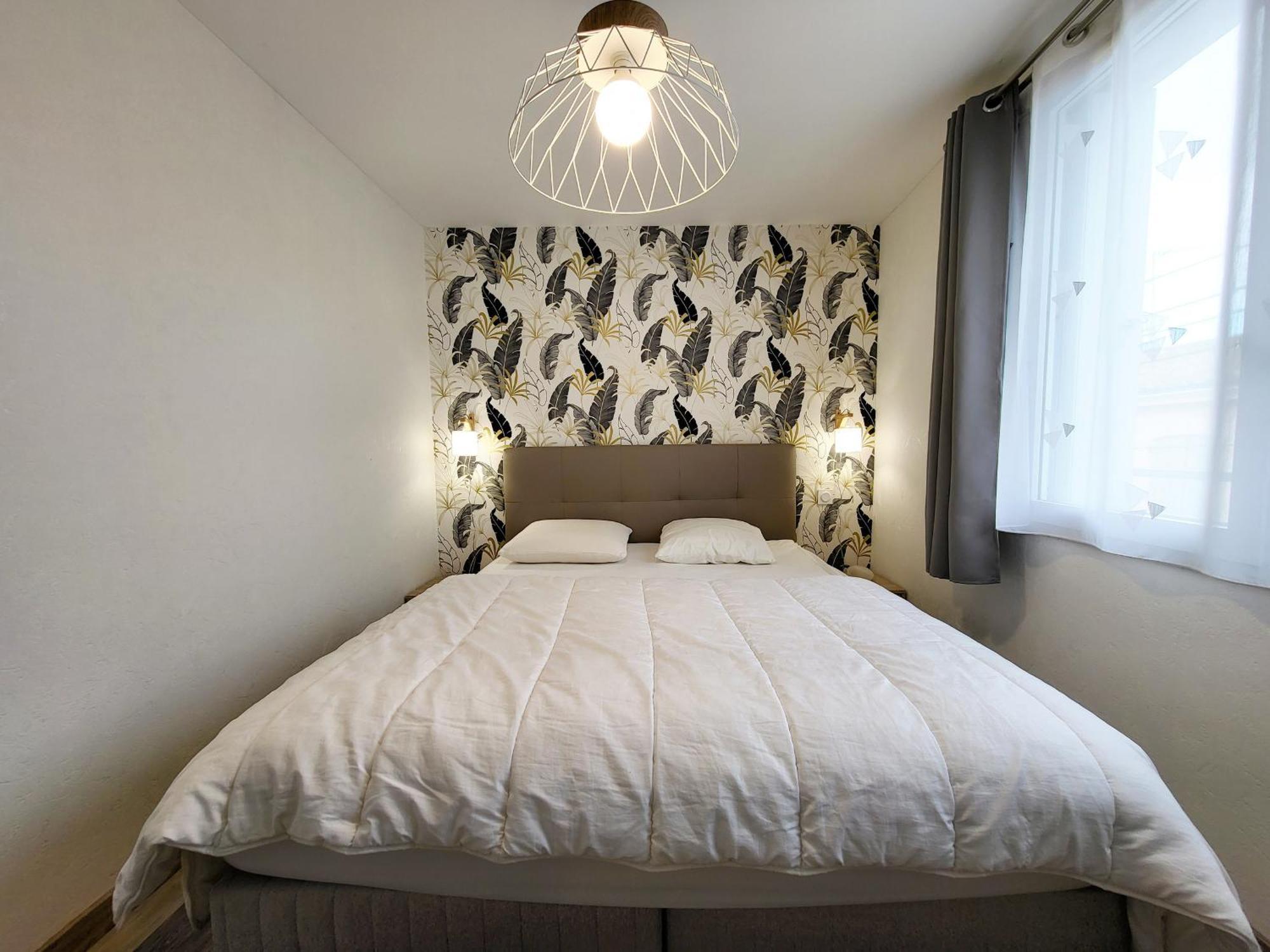 Appartement Moderne Au Centre-Ville, 150M Plage, Wifi, Confort Ideal Pour Familles - Fr-1-92-876 Ле-Сабль-д’Олон Экстерьер фото
