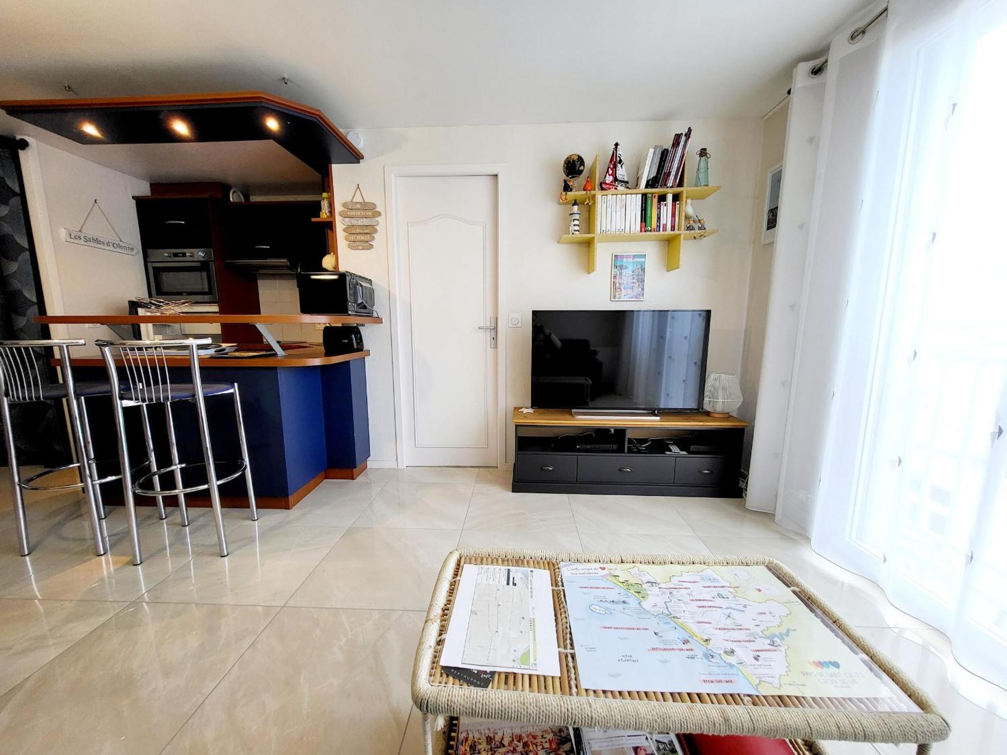 Appartement Moderne Au Centre-Ville, 150M Plage, Wifi, Confort Ideal Pour Familles - Fr-1-92-876 Ле-Сабль-д’Олон Экстерьер фото
