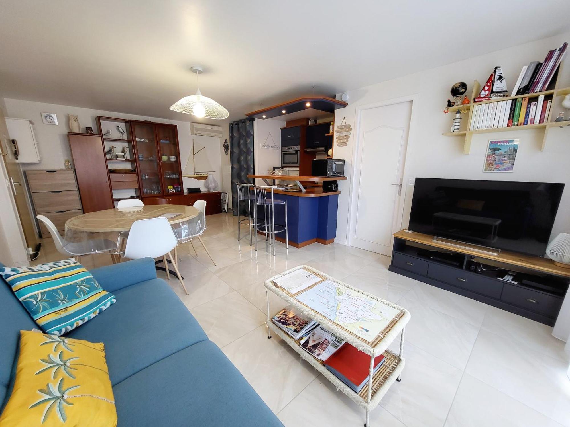 Appartement Moderne Au Centre-Ville, 150M Plage, Wifi, Confort Ideal Pour Familles - Fr-1-92-876 Ле-Сабль-д’Олон Экстерьер фото